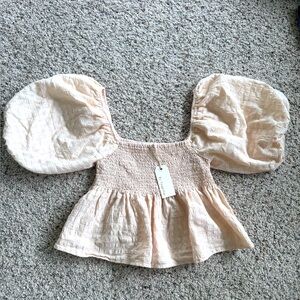 By Together Top Puffed Balloon sleeve smocked cropped